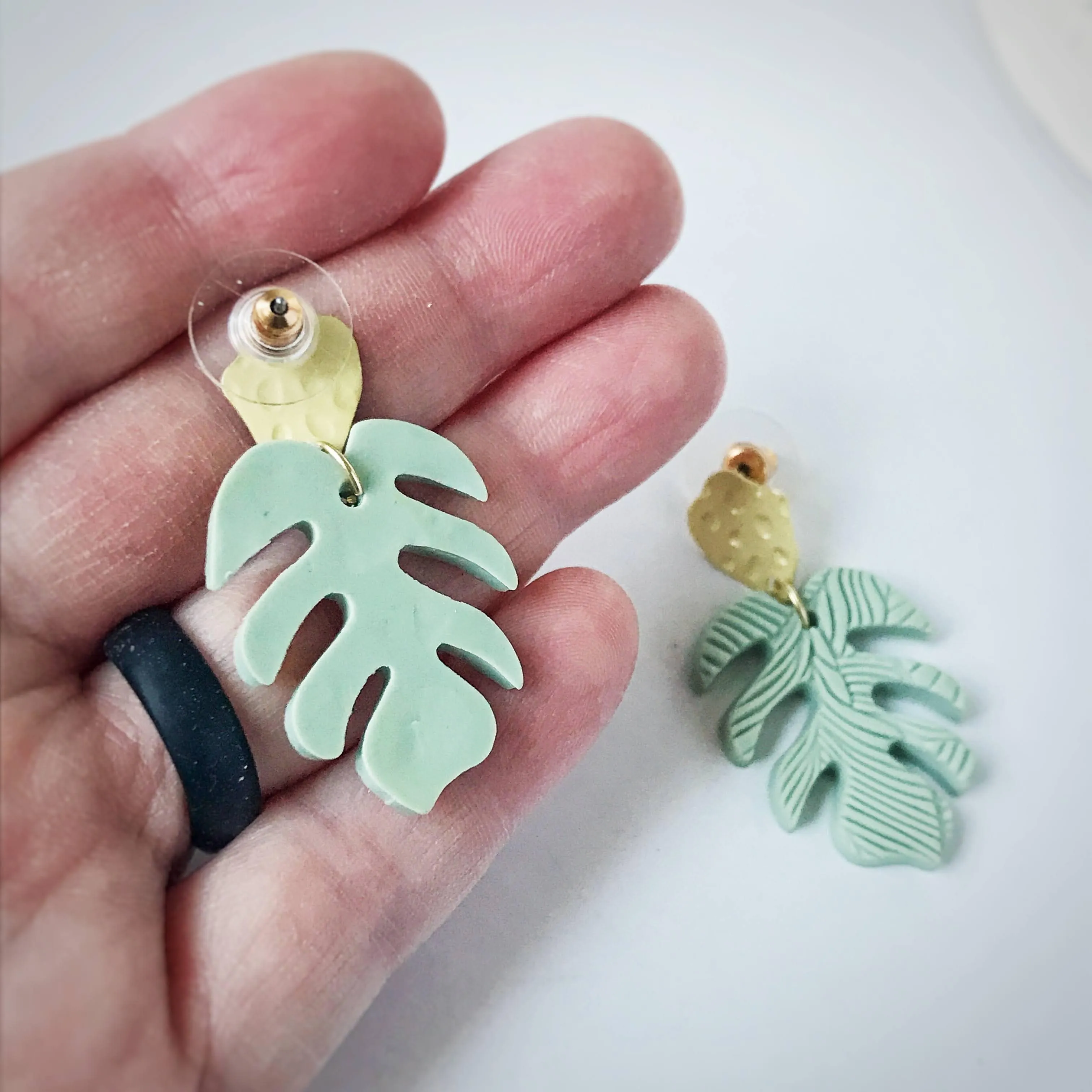 Alani:: Textured Tropical Monstera Leaf Polymer Clay Earrings w/Brass Post