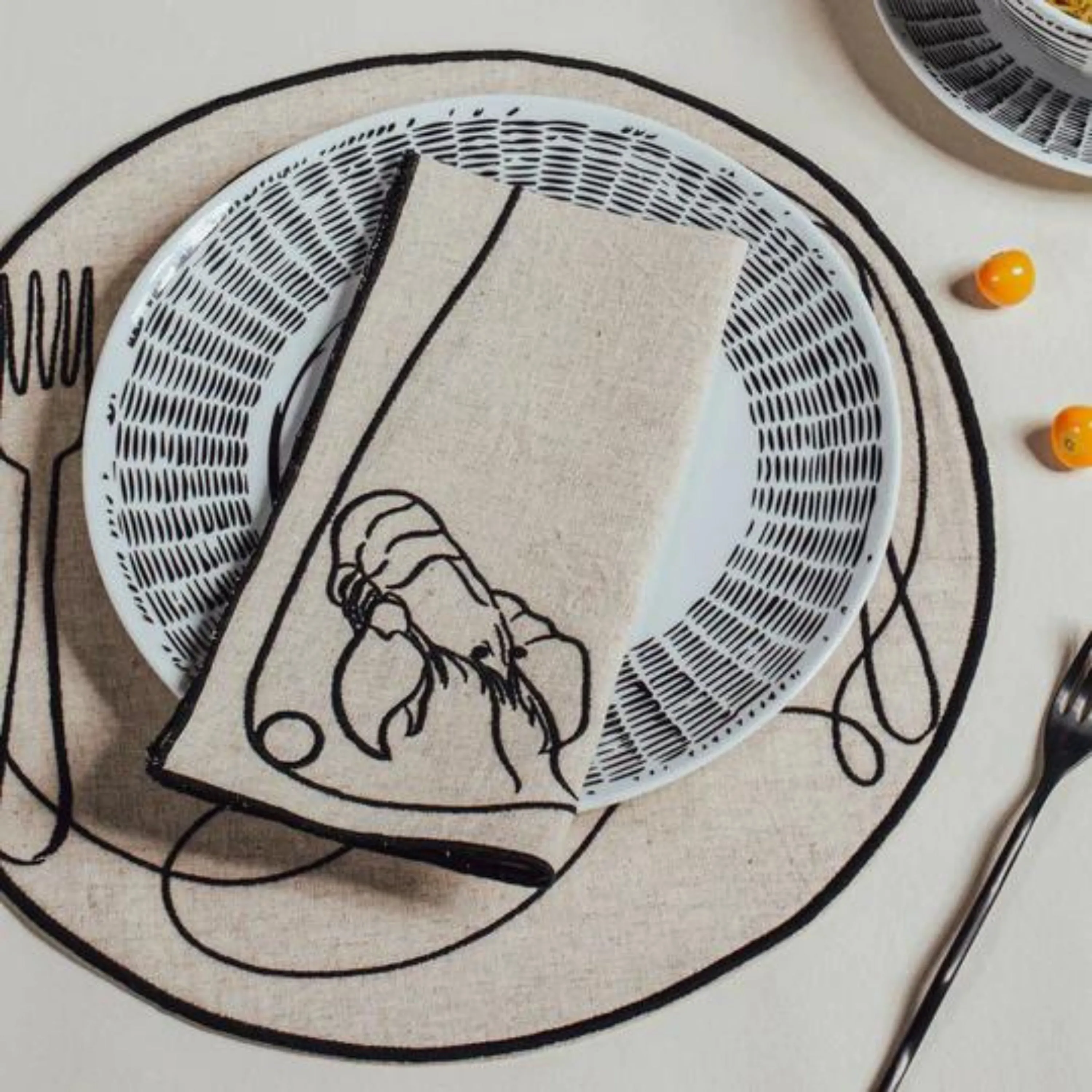 Line Drawing Dinner Plate (Set of 4)