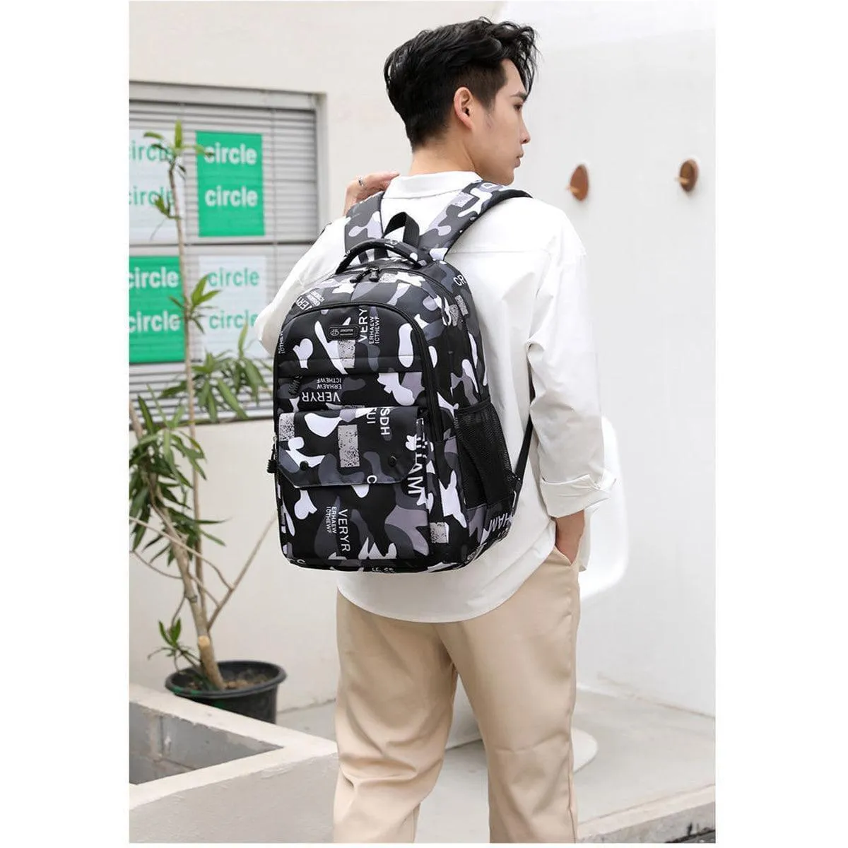 Multi-Functional Backpack for Teenage Boys, High-Quality Material, Durable Straps, Ideal for School, Leisure Activities, or Hiking, Stylish and Fashionable Design